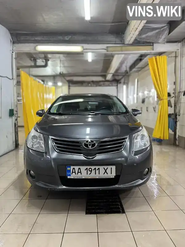 SB1EB76L80E030171 Toyota Avensis 2011 Універсал 2.23 л. Фото 2