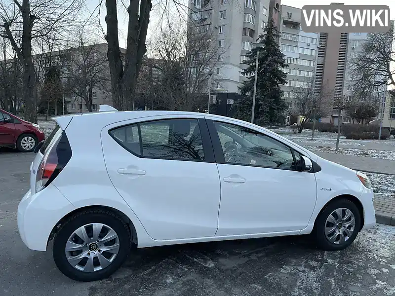 Хэтчбек Toyota Prius 2016 1.5 л. Автомат обл. Черкасская, Черкассы - Фото 1/19