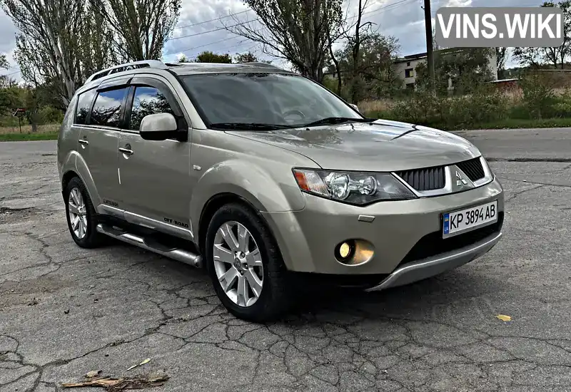 Позашляховик / Кросовер Mitsubishi Outlander XL 2008 2.18 л. Ручна / Механіка обл. Харківська, Харків - Фото 1/12