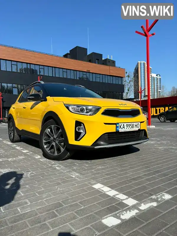 Позашляховик / Кросовер Kia Stonic 2022 1.37 л. Автомат обл. Київська, Київ - Фото 1/14