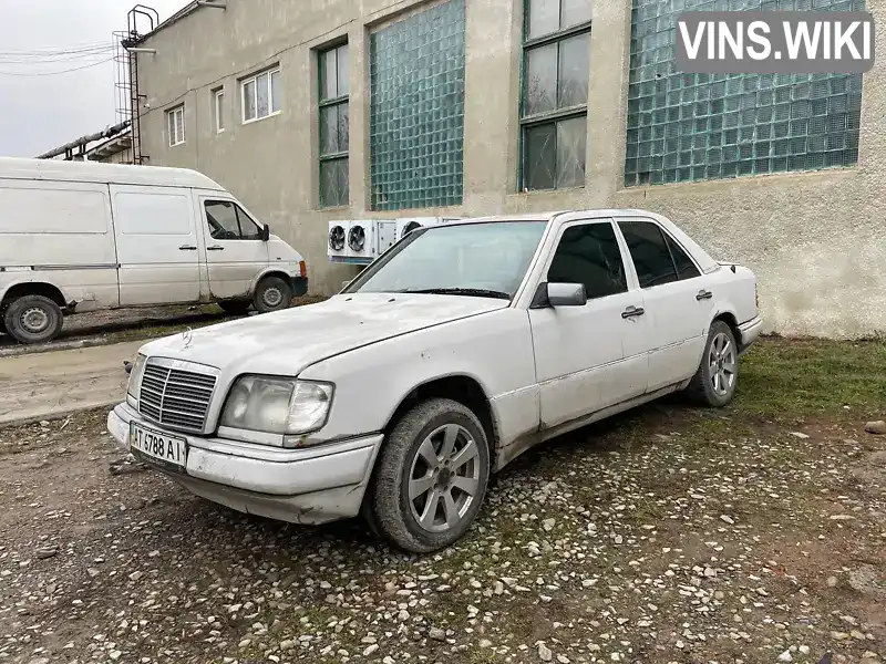 Седан Mercedes-Benz E-Class 1994 2.2 л. Ручна / Механіка обл. Івано-Франківська, Івано-Франківськ - Фото 1/11