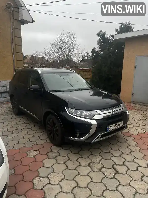 Позашляховик / Кросовер Mitsubishi Outlander 2021 2.36 л. Варіатор обл. Дніпропетровська, Кривий Ріг - Фото 1/11