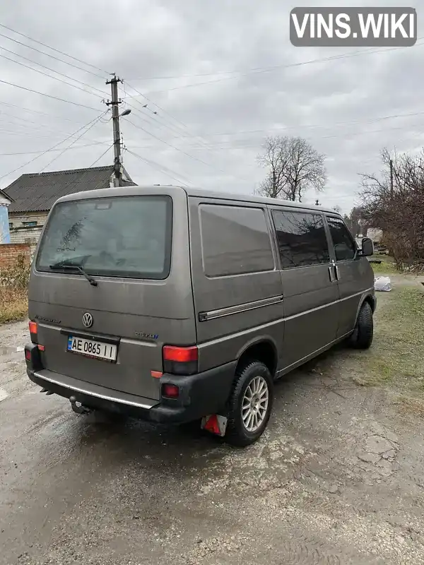 Мінівен Volkswagen Transporter 2003 2.46 л. обл. Дніпропетровська, Дніпро (Дніпропетровськ) - Фото 1/6