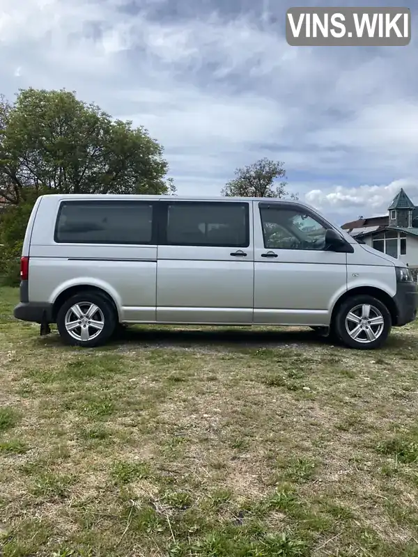 Мінівен Volkswagen Caravelle 2010 1.98 л. Ручна / Механіка обл. Дніпропетровська, Дніпро (Дніпропетровськ) - Фото 1/9