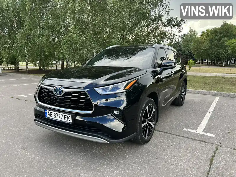 Позашляховик / Кросовер Toyota Highlander 2021 2.49 л. обл. Дніпропетровська, Кривий Ріг - Фото 1/19