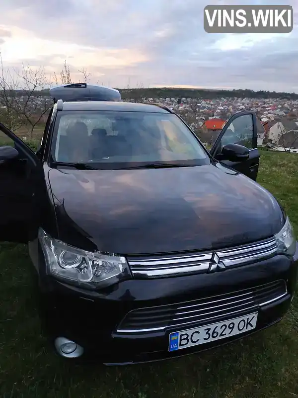 Позашляховик / Кросовер Mitsubishi Outlander 2014 2 л. обл. Львівська, Львів - Фото 1/21