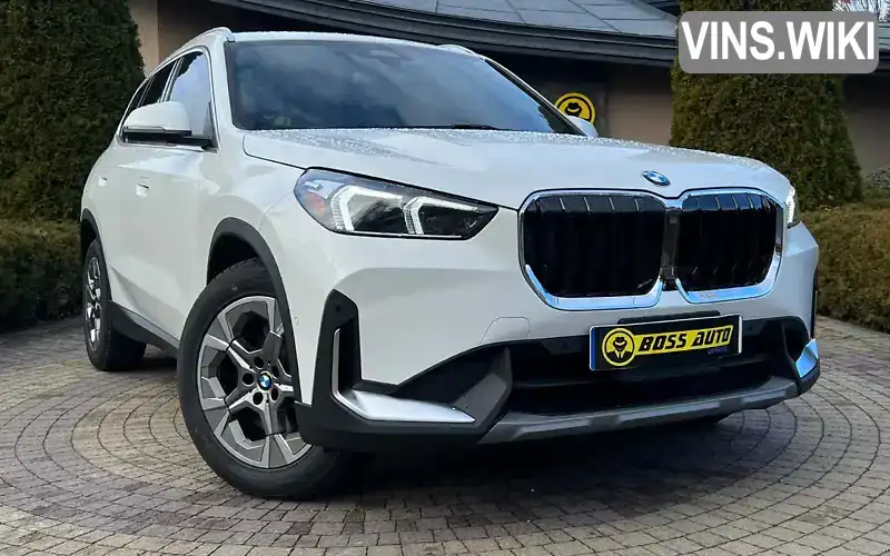 Позашляховик / Кросовер BMW X1 2023 2 л. Автомат обл. Львівська, Львів - Фото 1/21