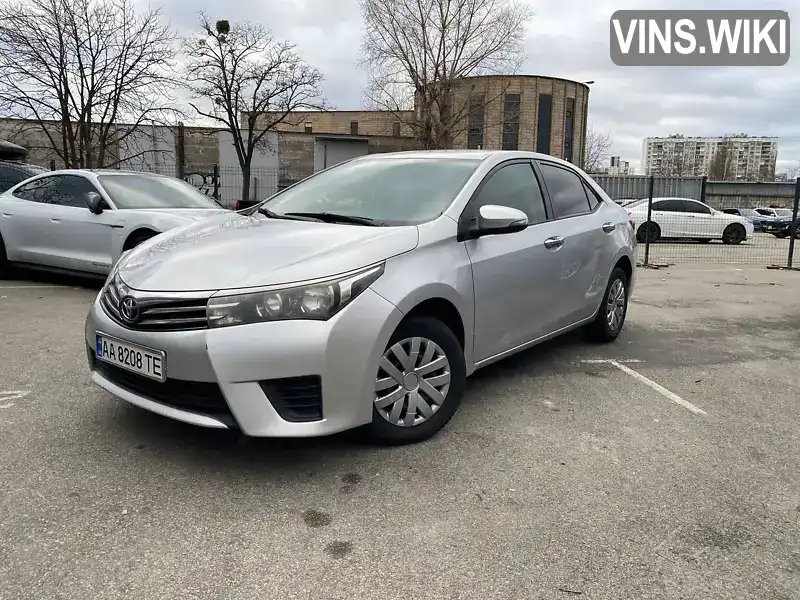 Седан Toyota Corolla 2013 1.33 л. Ручна / Механіка обл. Київська, Бориспіль - Фото 1/21