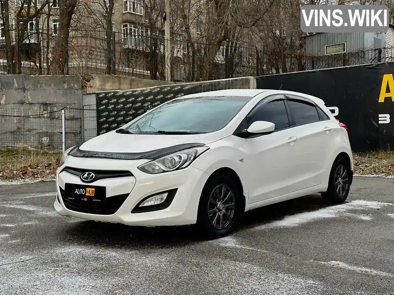 Хетчбек Hyundai i30 2013 1.4 л. Ручна / Механіка обл. Харківська, Харків - Фото 1/20