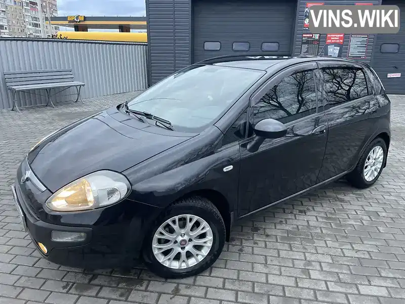 Хэтчбек Fiat Punto 2011 1.4 л. Робот обл. Кировоградская, Александрия - Фото 1/21