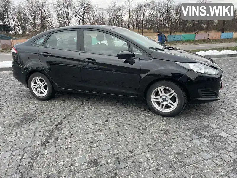 Седан Ford Fiesta 2018 1.6 л. Автомат обл. Дніпропетровська, Кам'янське (Дніпродзержинськ) - Фото 1/17