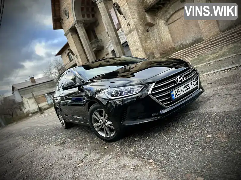 Седан Hyundai Elantra 2017 2 л. Автомат обл. Київська, Київ - Фото 1/21