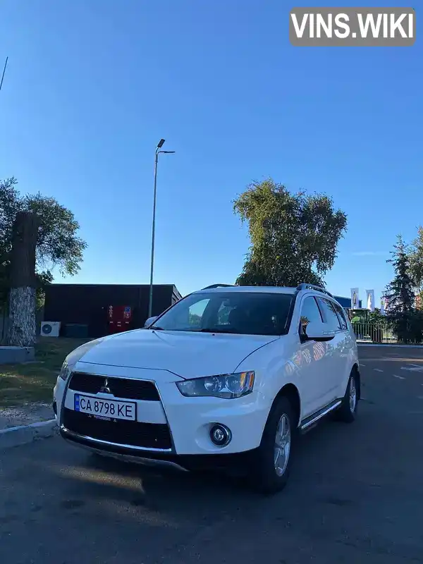 Позашляховик / Кросовер Mitsubishi Outlander 2010 2.27 л. Ручна / Механіка обл. Черкаська, Черкаси - Фото 1/21