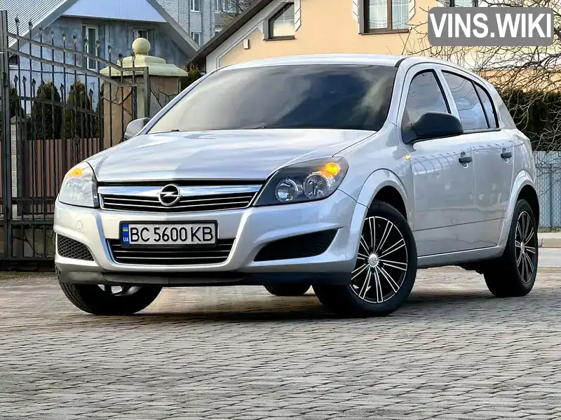 Хетчбек Opel Astra 2011 1.7 л. Ручна / Механіка обл. Львівська, Самбір - Фото 1/21