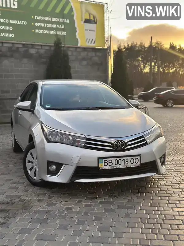 Седан Toyota Corolla 2014 1.33 л. Ручна / Механіка обл. Рівненська, Рівне - Фото 1/21