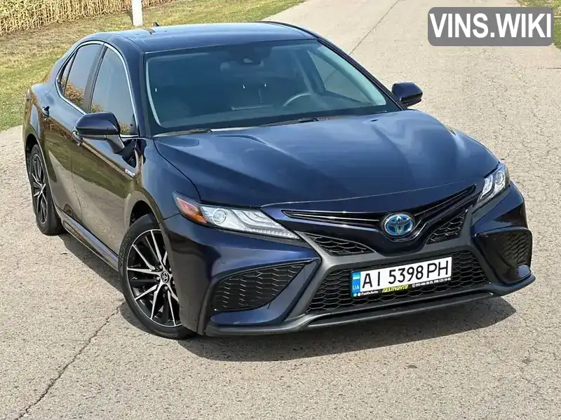 Седан Toyota Camry 2021 2.5 л. Варіатор обл. Київська, Київ - Фото 1/21