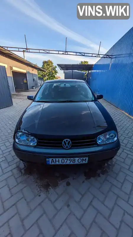 Хетчбек Volkswagen Golf 2002 1.6 л. Ручна / Механіка обл. Дніпропетровська, Дніпро (Дніпропетровськ) - Фото 1/7