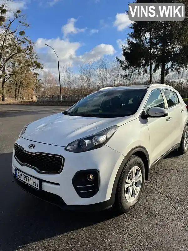 Позашляховик / Кросовер Kia Sportage 2016 1.7 л. Ручна / Механіка обл. Житомирська, Звягель - Фото 1/21