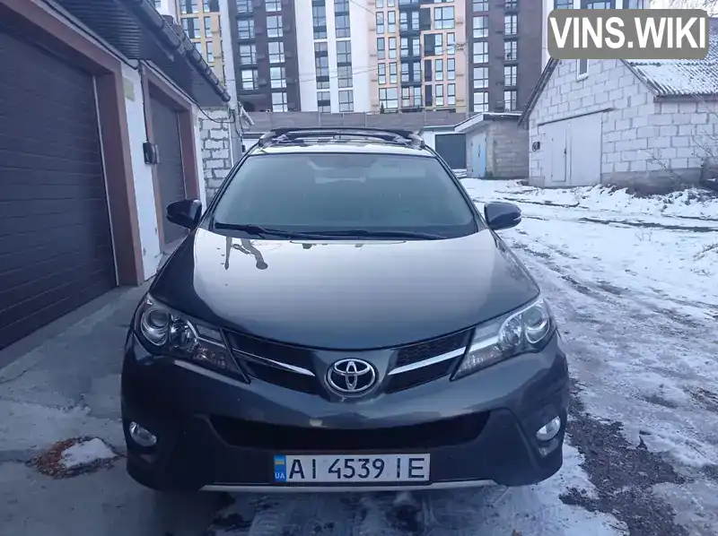 Позашляховик / Кросовер Toyota RAV4 2014 2.49 л. Автомат обл. Київська, Вишневе - Фото 1/8