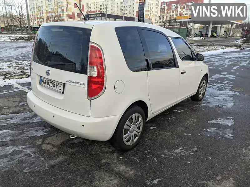 TMBNJ25J9F5025555 Skoda Roomster 2015 Микровэн 1.6 л. Фото 5