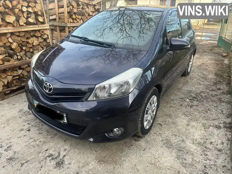 Хетчбек Toyota Yaris 2013 null_content л. Автомат обл. Львівська, Львів - Фото 1/15