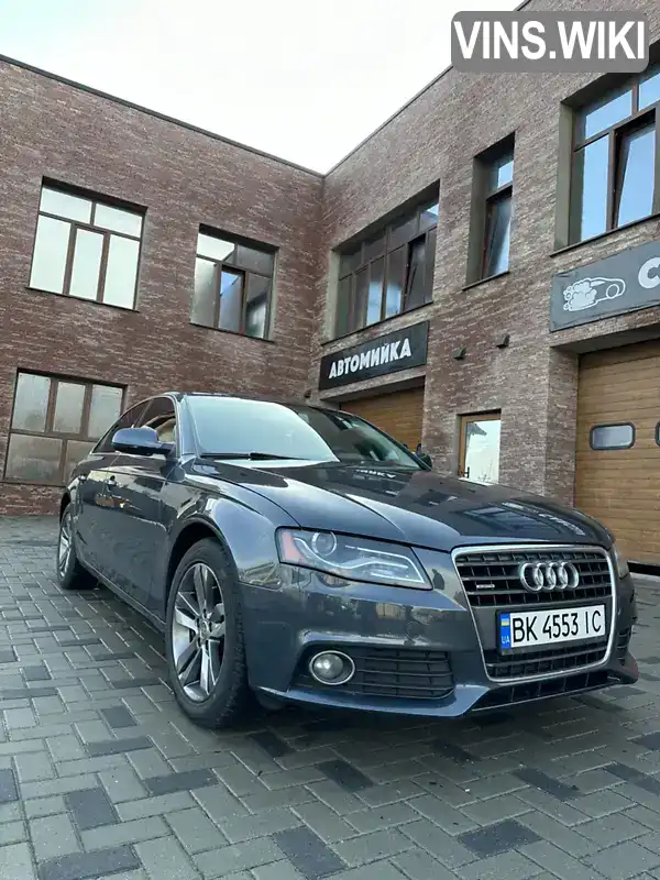 Седан Audi A4 2011 2 л. Автомат обл. Рівненська, Рівне - Фото 1/8