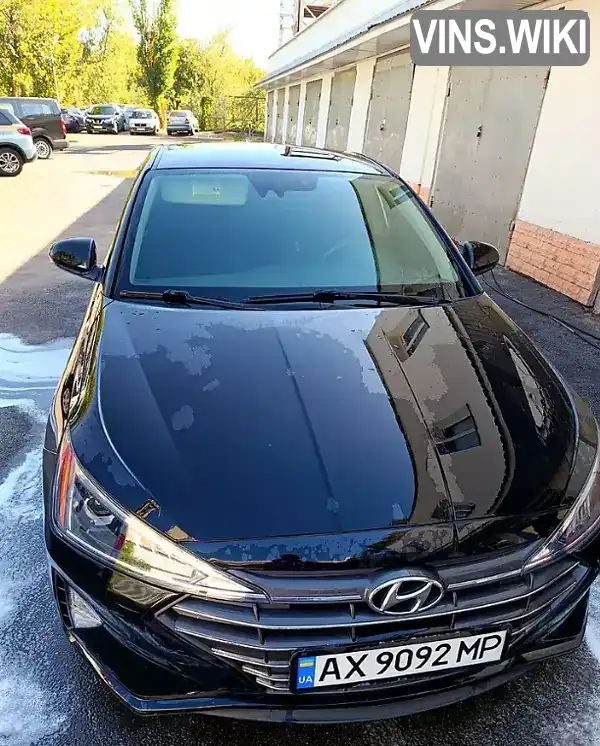 Седан Hyundai Elantra 2019 2 л. Автомат обл. Харківська, Харків - Фото 1/6