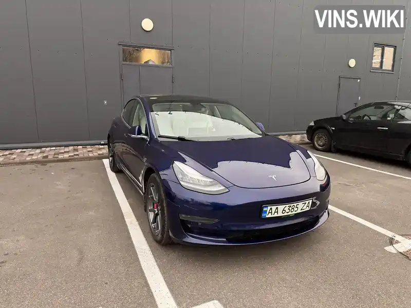 Седан Tesla Model 3 2019 null_content л. обл. Киевская, Киев - Фото 1/15