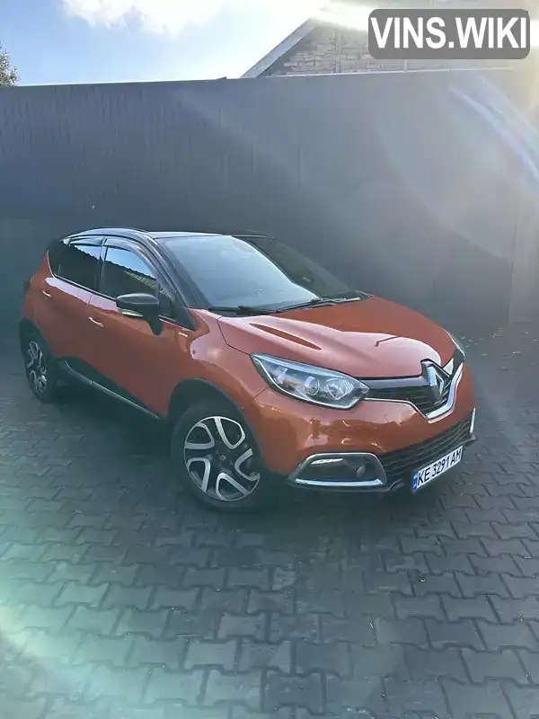 Позашляховик / Кросовер Renault Captur 2015 1.2 л. Автомат обл. Дніпропетровська, Кам'янське (Дніпродзержинськ) - Фото 1/16