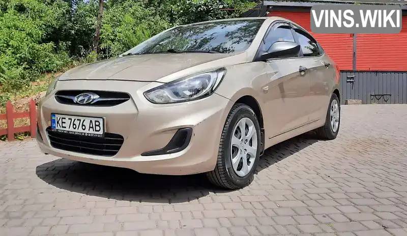 Седан Hyundai Accent 2011 1.4 л. Ручна / Механіка обл. Дніпропетровська, Кривий Ріг - Фото 1/10