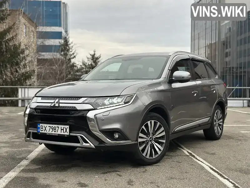 Позашляховик / Кросовер Mitsubishi Outlander 2020 2.4 л. Автомат обл. Київська, Київ - Фото 1/21