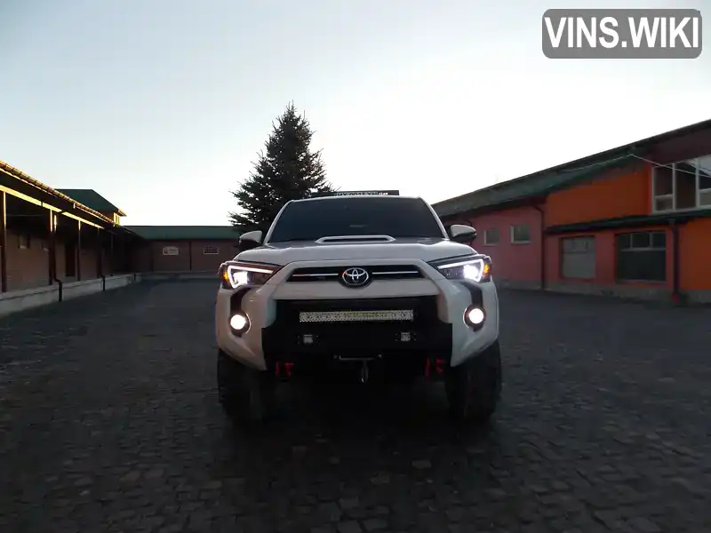 Позашляховик / Кросовер Toyota 4Runner 2019 3.96 л. Автомат обл. Хмельницька, Дунаївці - Фото 1/21