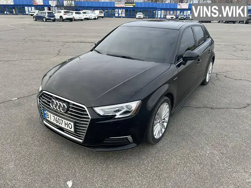 WAUUPBFF7JA054697 Audi A3 2017 Хэтчбек 1.4 л. Фото 7