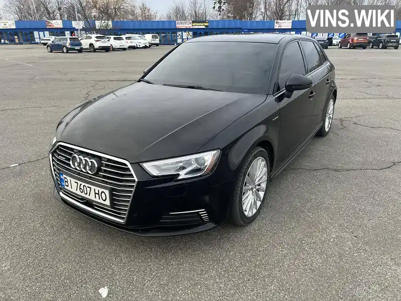 WAUUPBFF7JA054697 Audi A3 2017 Хэтчбек 1.4 л. Фото 8