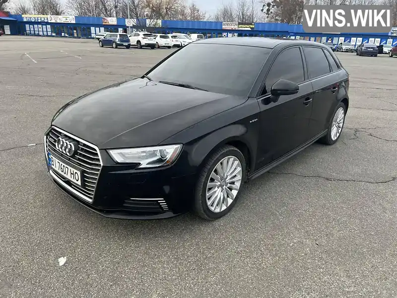 WAUUPBFF7JA054697 Audi A3 2017 Хэтчбек 1.4 л. Фото 9