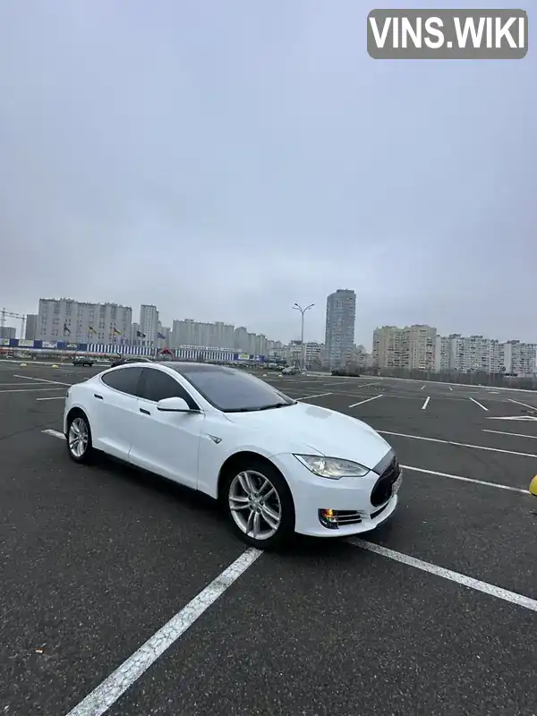 Ліфтбек Tesla Model S 2013 null_content л. обл. Київська, Київ - Фото 1/21