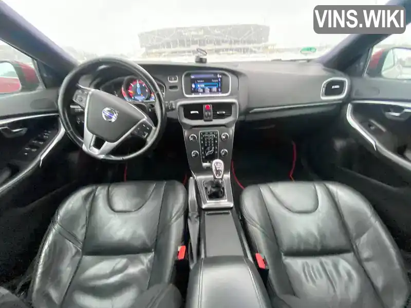 Хетчбек Volvo V40 2012 1.6 л. Ручна / Механіка обл. Львівська, Львів - Фото 1/17