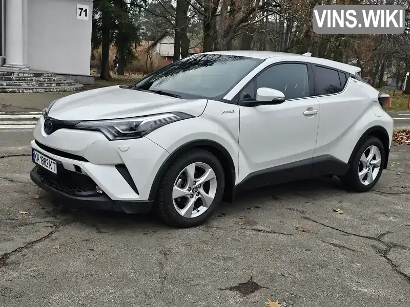 Позашляховик / Кросовер Toyota C-HR 2019 1.8 л. Варіатор обл. Київська, Київ - Фото 1/21