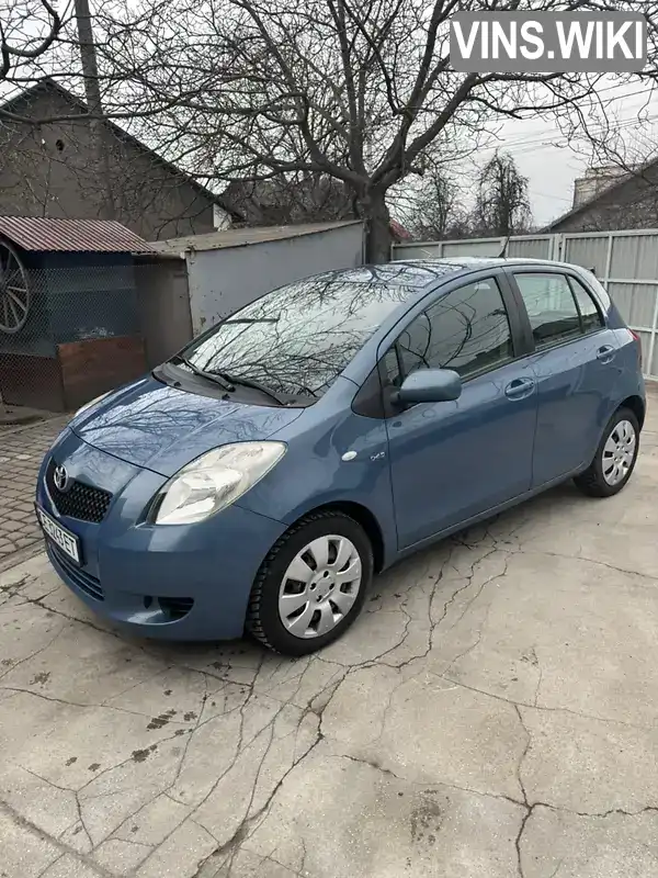 Хетчбек Toyota Yaris 2007 1.36 л. Ручна / Механіка обл. Чернівецька, Чернівці - Фото 1/5