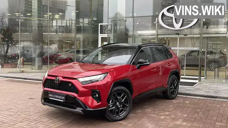 Позашляховик / Кросовер Toyota RAV4 2023 2.49 л. Варіатор обл. Київська, Київ - Фото 1/19