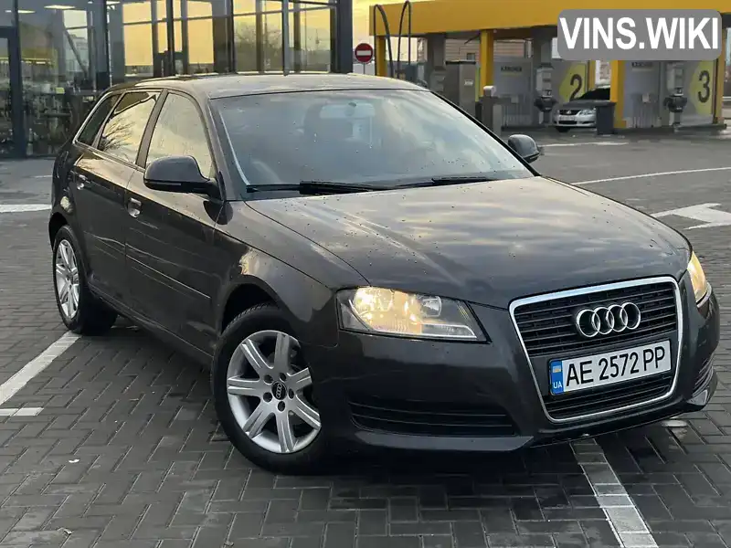 Хетчбек Audi A3 2010 1.6 л. Ручна / Механіка обл. Дніпропетровська, Дніпро (Дніпропетровськ) - Фото 1/21