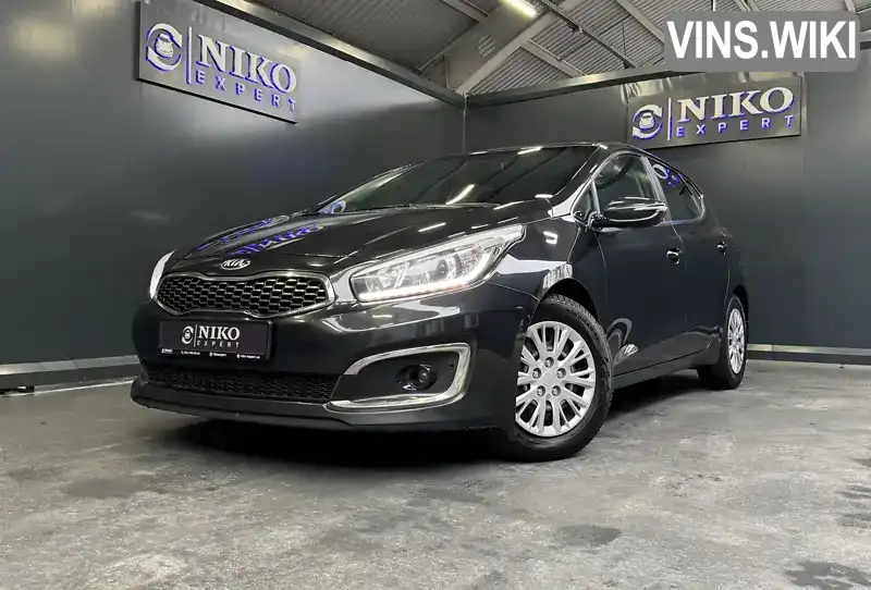 Хетчбек Kia Ceed 2018 1.59 л. Автомат обл. Київська, Київ - Фото 1/21