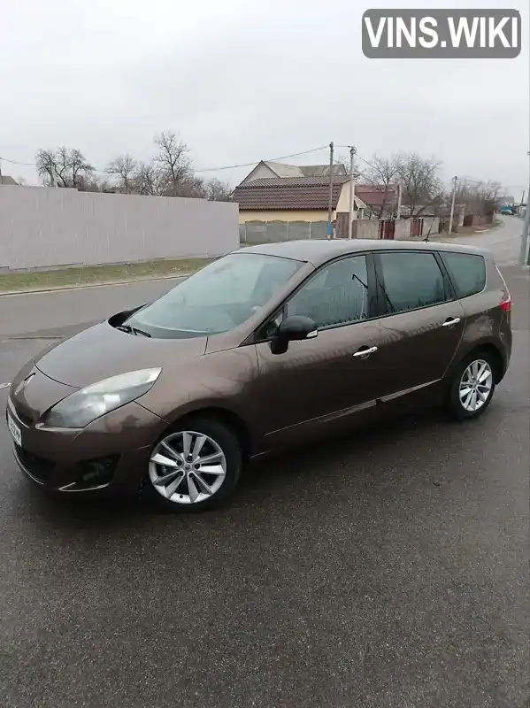 Мінівен Renault Grand Scenic 2012 1.6 л. Ручна / Механіка обл. Київська, Бровари - Фото 1/21