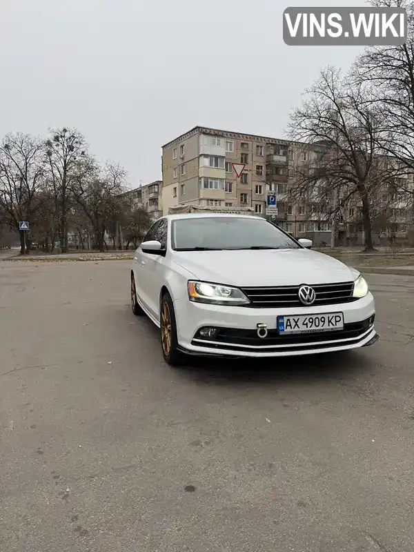 Седан Volkswagen Jetta 2015 1.8 л. обл. Харьковская, Харьков - Фото 1/12