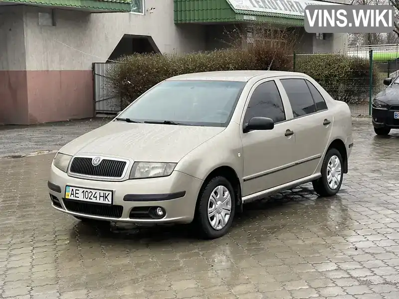 Седан Skoda Fabia 2004 1.2 л. Ручна / Механіка обл. Дніпропетровська, Дніпро (Дніпропетровськ) - Фото 1/12