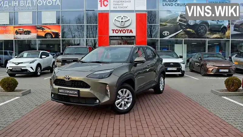 Позашляховик / Кросовер Toyota Yaris Cross 2023 1.49 л. Варіатор обл. Житомирська, Житомир - Фото 1/21