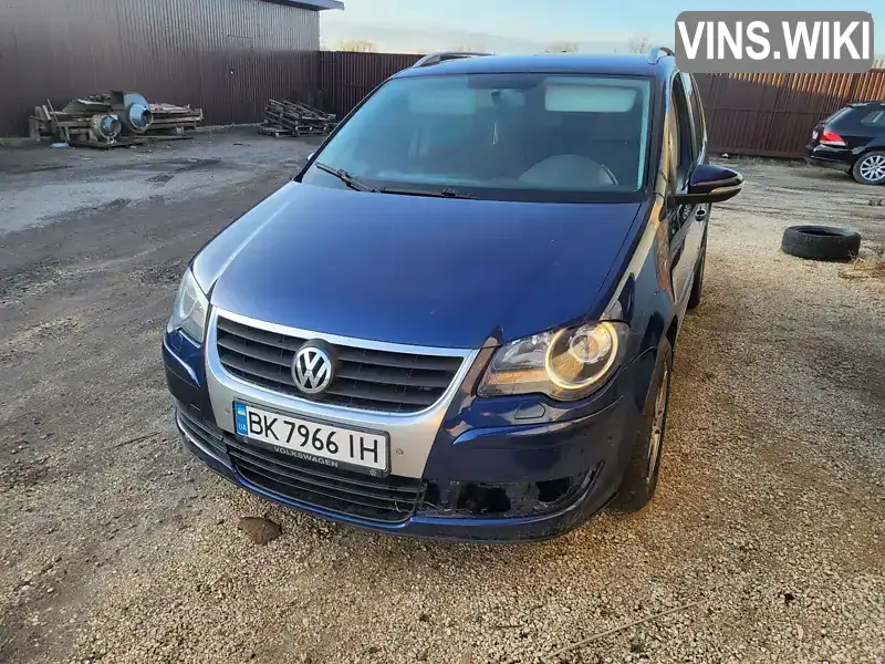 Мінівен Volkswagen Touran 2009 1.39 л. Автомат обл. Рівненська, Радивилів - Фото 1/15