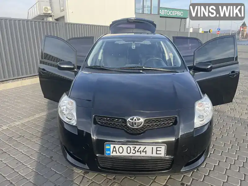 Хэтчбек Toyota Auris 2008 1.6 л. Ручная / Механика обл. Закарпатская, Мукачево - Фото 1/21