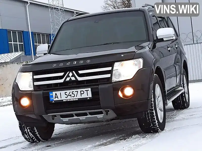 Позашляховик / Кросовер Mitsubishi Pajero Wagon 2010 3.2 л. Автомат обл. Житомирська, Малин - Фото 1/21