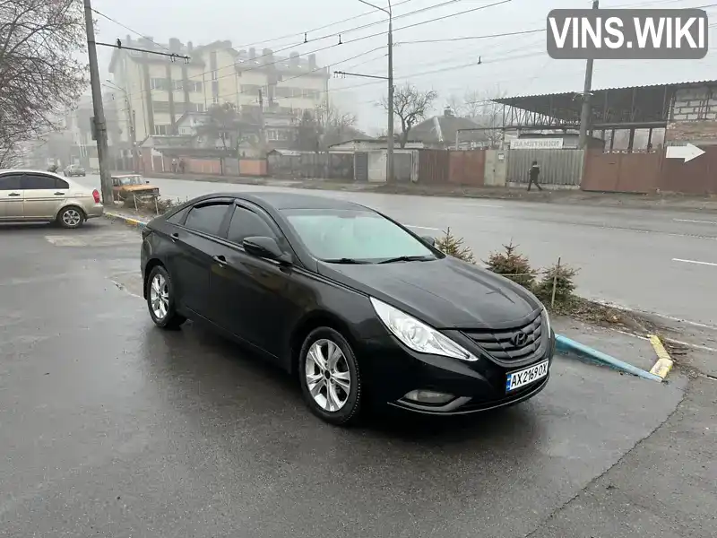 KMHEC41BBCA350817 Hyundai Sonata 2011 Седан 2 л. Фото 1